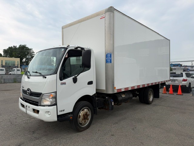 2020 HINO 195